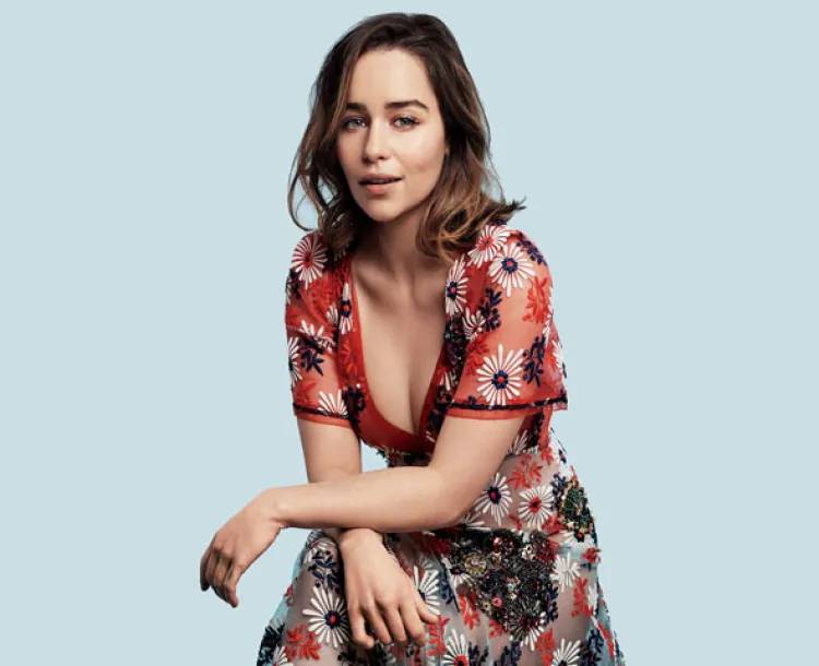 Emilia Clarke defiende los desnudos