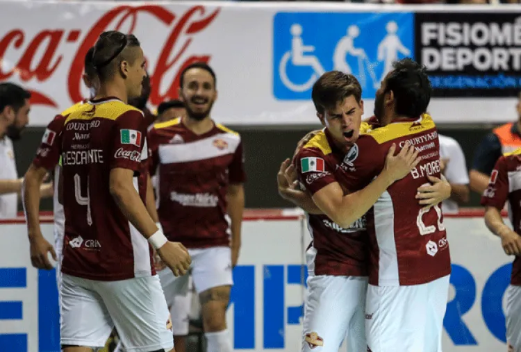 Primer triunfo de los Soles
