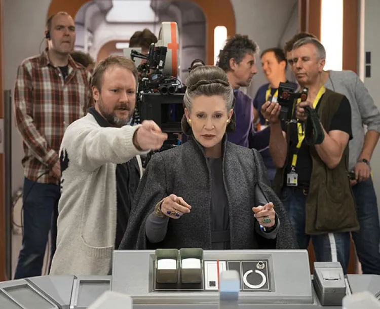 Indigna a fans escena de Carrie Fisher en The Last Jedi