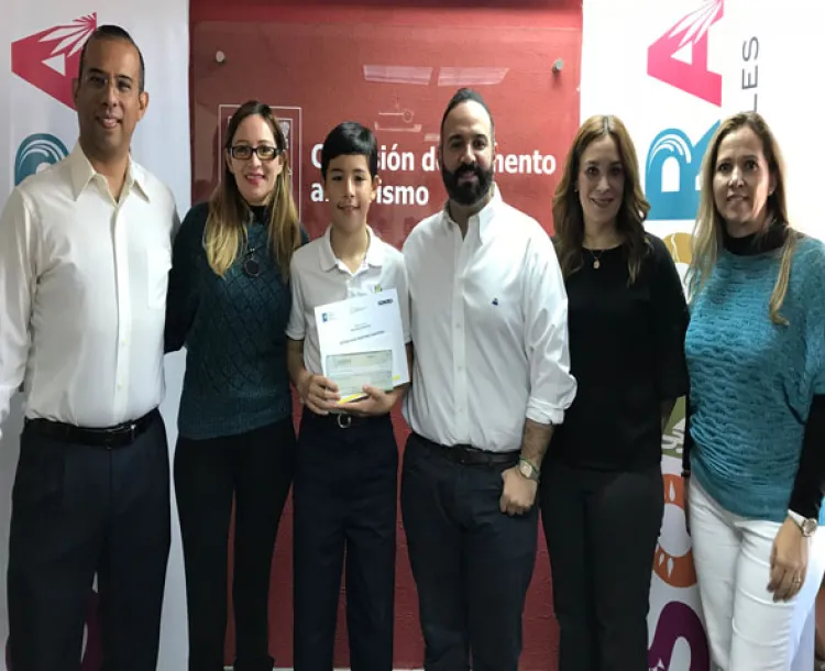 Reconoce Cofetur a estudiante de primaria