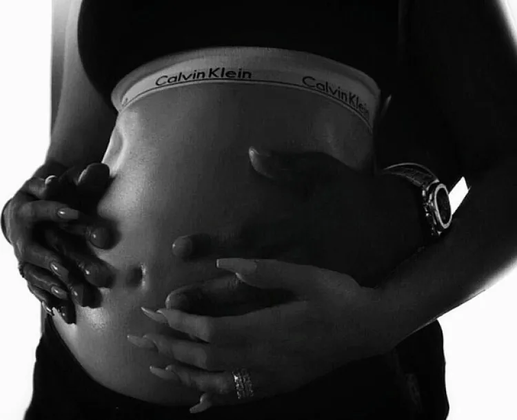 Khloe Kardashian confirma en Instagram que está embarazada