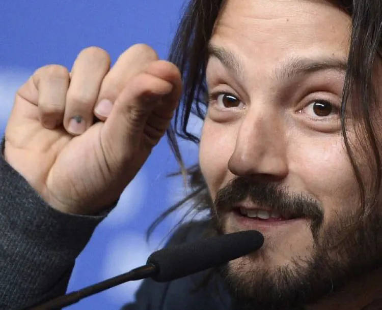 Critican a Diego Luna por actuar en la serie Narcos