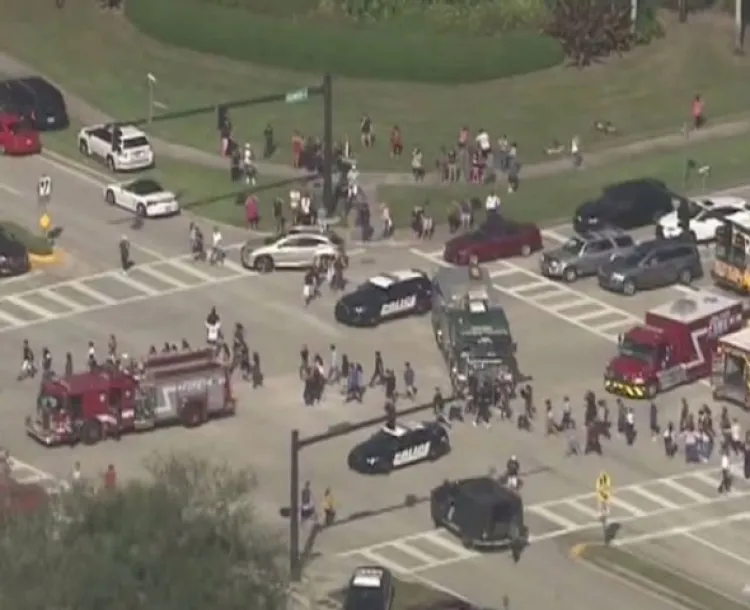 Ataque armado en escuela de Florida deja 14 victimas
