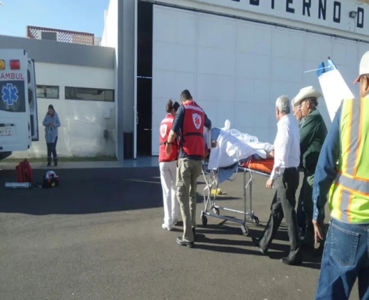 Traslada Secretaría de Salud vía aérea a paciente para atención