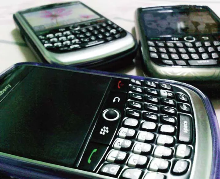 Arrestan a empresario por vender BlackBerry modificados al narco