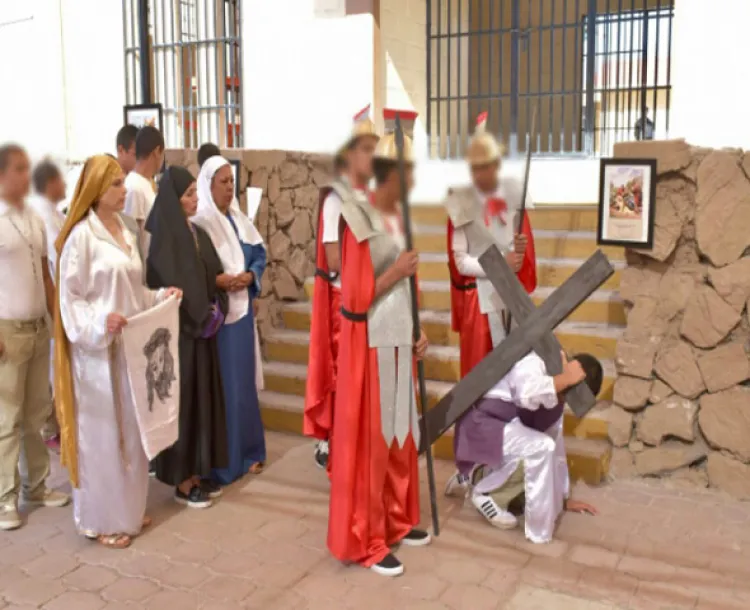 Viven Jóvenes del ITAMA Pasión de Cristo