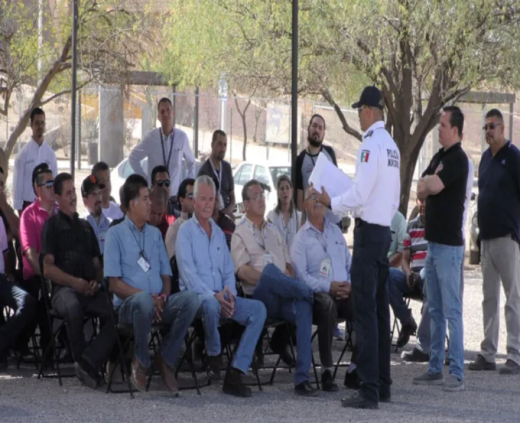 Capacita Secretaría de Salud al personal operador de carros de emergencias