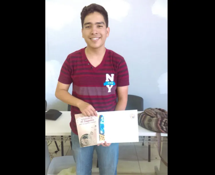 Estudiante se incorpora a empresa aeroespacial