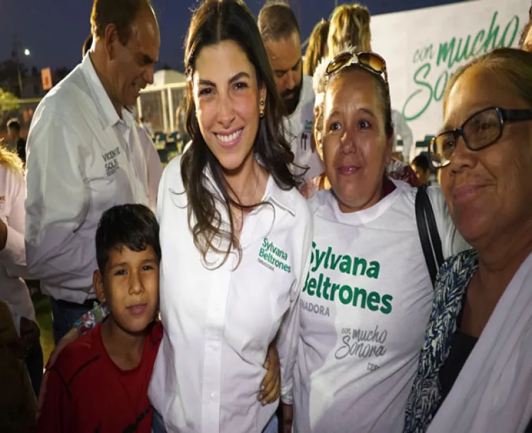 Cumple Sylvana compromiso con habitantes de la sierra alta