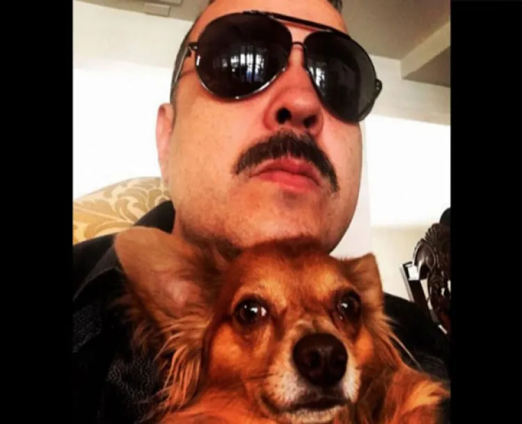 Culpa Pepe Aguilar a aerolínea de la muerte de su perro ‘Cucho’