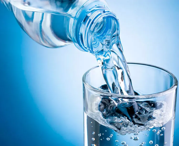 Consumir agua, lo ideal ante calor