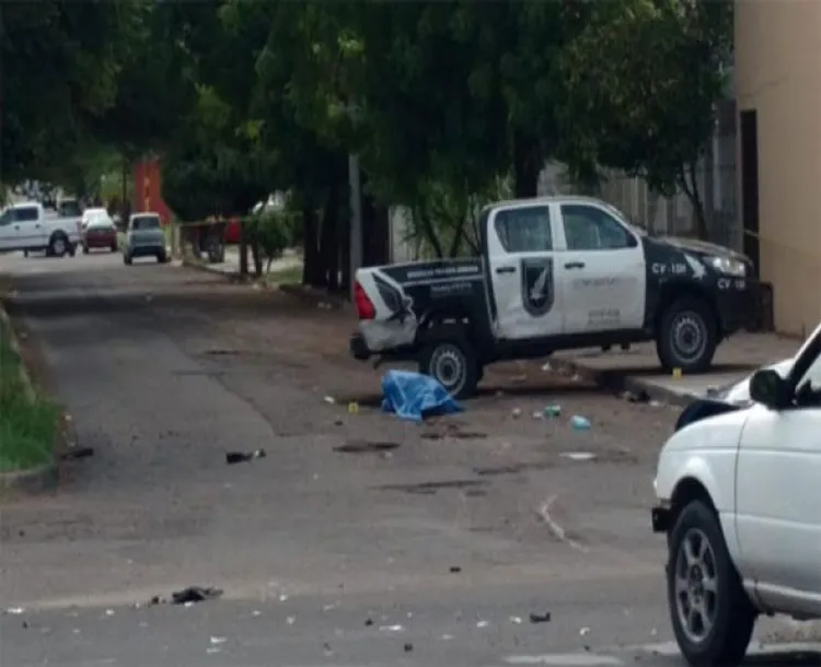 Fallece hombre en aparatoso choque vehicular