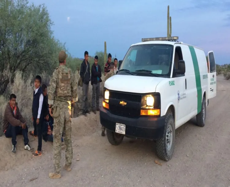 Aseguran 95 migrantes ilegales al sur de Arizona