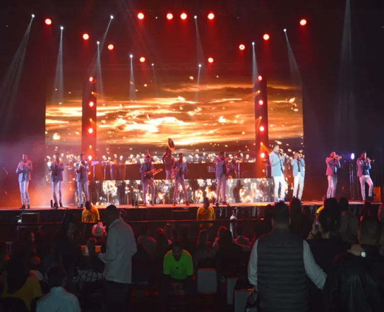 Triunfa la Banda MS en Tucson, Arizona