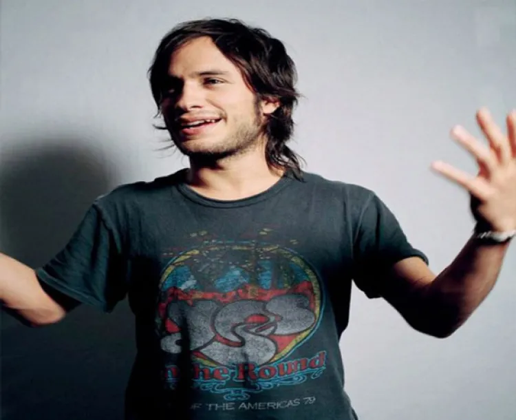 Promociona Gael García la cinta ‘Museo’ en redes sociales