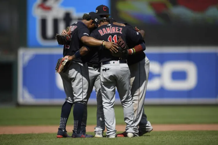 Indios derrota a los Orioles