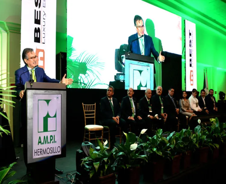 Inaugura Jorge Vidal VIII Foro Inmobiliario