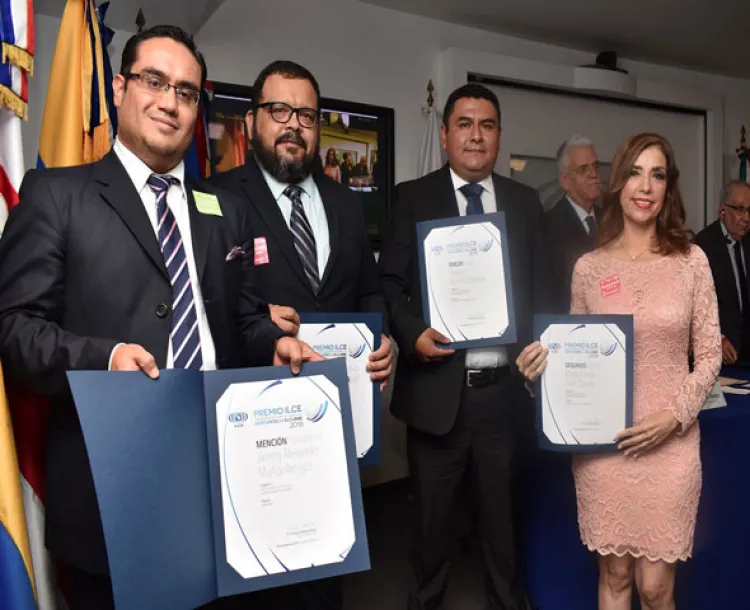 Premian a docentes sonorenses por buenas prácticas