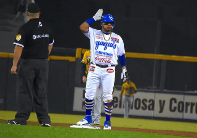 Yaquis gana duelo de tribus