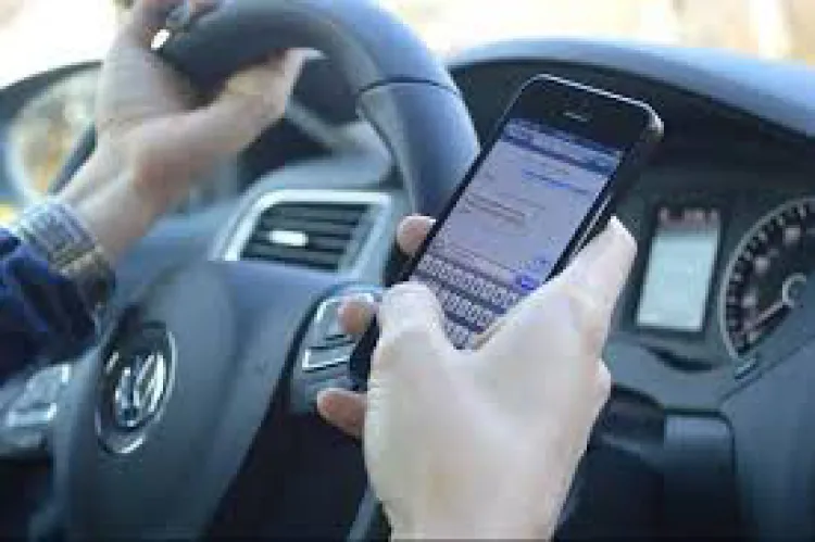 Multan a más de 11 mil por uso de celular al volante en Hermosillo