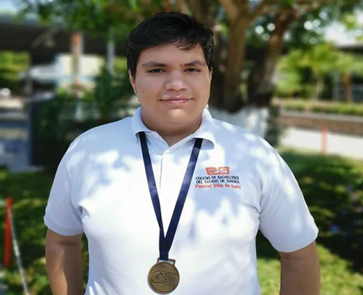 Logra alumno de Cobach medalla de Oro en la XXIX Olimpiada Nacional de Química