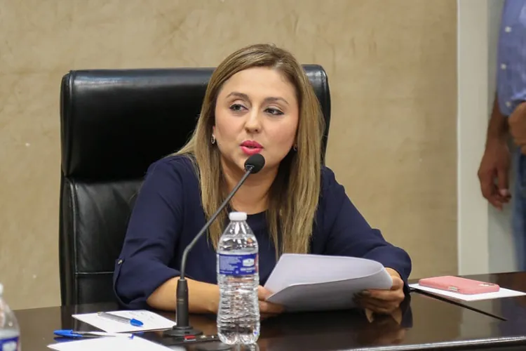 Diputada se suma a campaña de donar sueldo