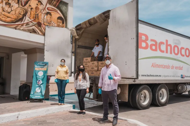 Reciben DIF y Sedesson donación de alimento para familias vulnerables