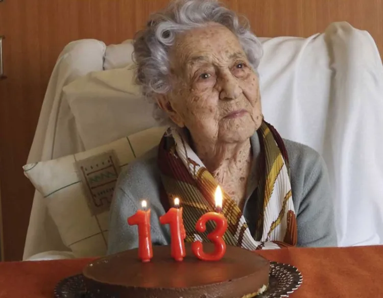 Abuelita vence al Covid-19 a sus 113 años