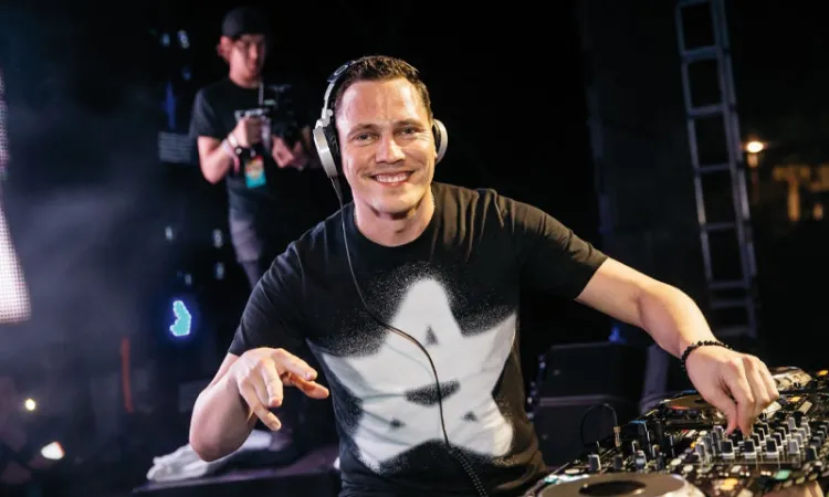 DJ TIësto lanza nuevo álbum