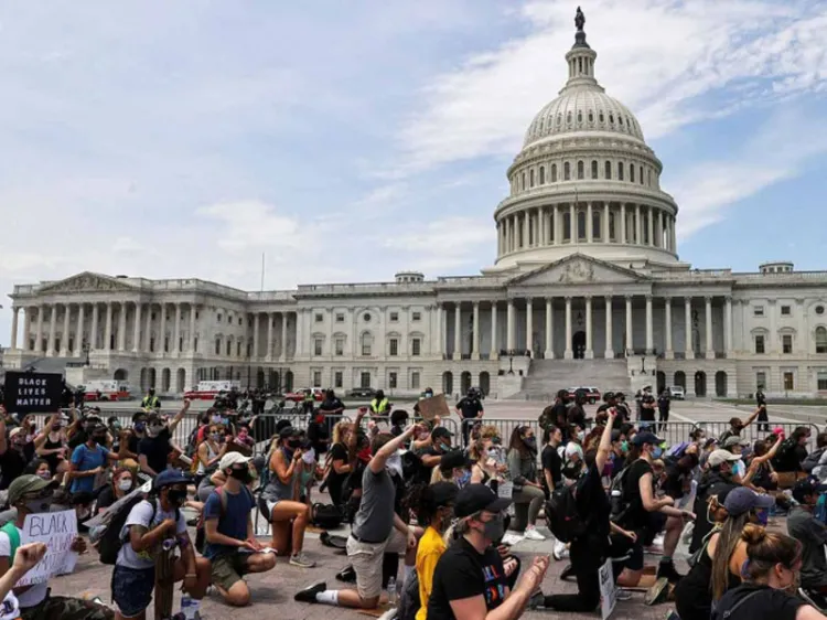 Jefe del Pentágono rechaza militarizar calles, como amaga Trump