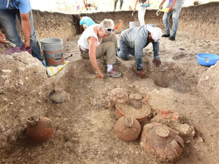 Hallan en Tabasco la estructura maya más antigua