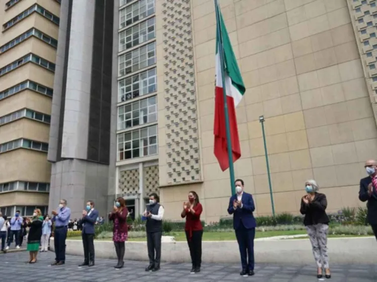 Director general del IMSS encabezó homenaje en memoria de fallecidos por covid-19