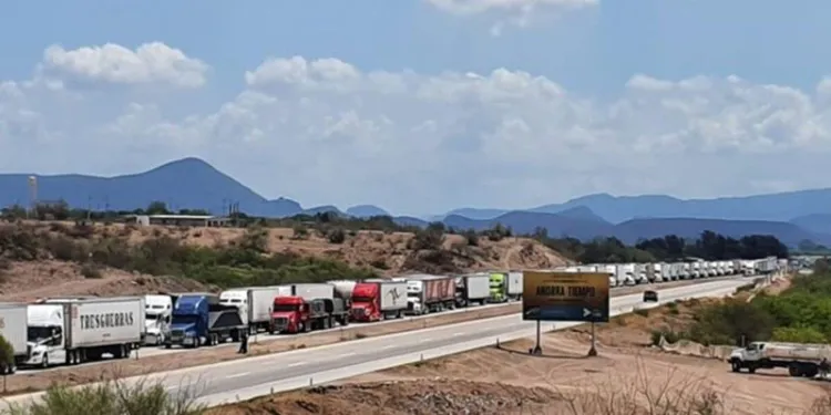 Bloqueo Yaqui causa 16 mil dólares de pérdidas