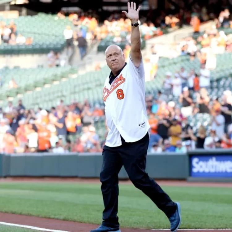 Supera el cáncer Ripken Jr