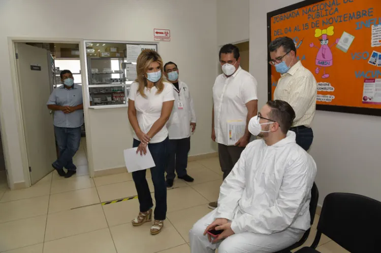 Entrega CPA becas y supervisa obras del Centro de Salud en General Plutarco Elías Calles