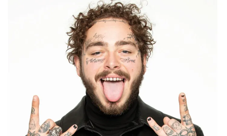 Post Malone va por 16 Premios Billboard