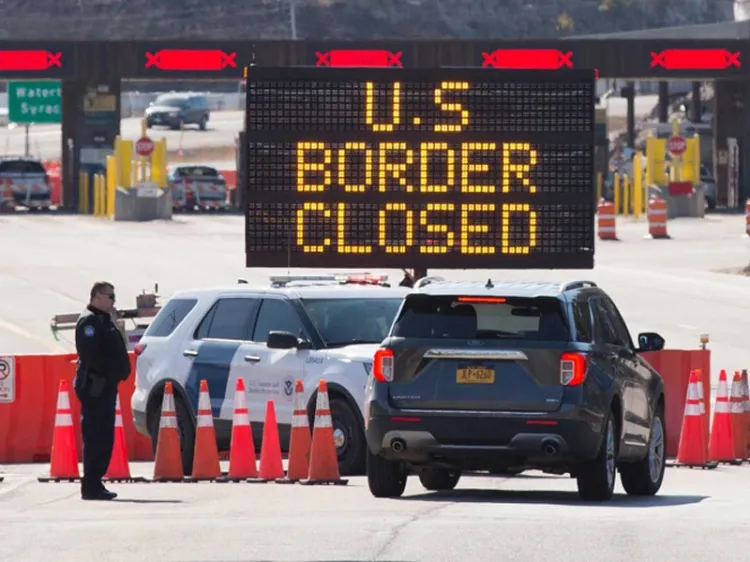 Ordena EU mantener cierre de fronteras con Canadá y México