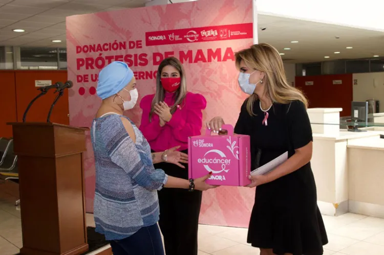 Apoya Gobernadora Pavlovich a mujeres con prótesis de mama de uso externo