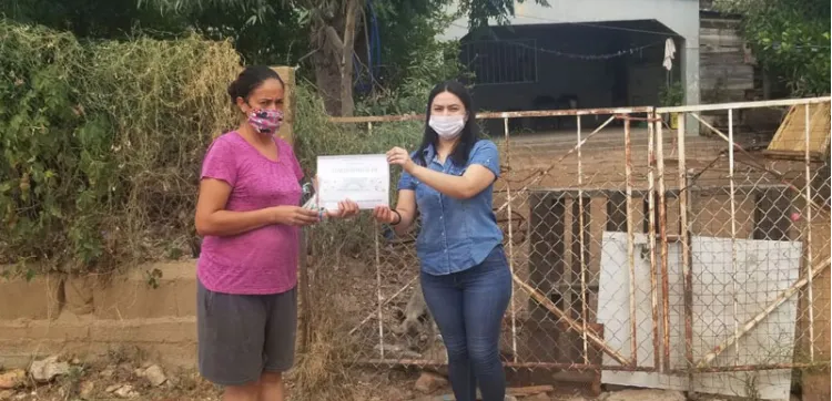 Apoyan docentes a alumnos con nulo acceso tecnológico