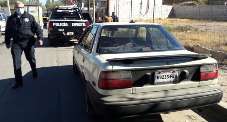 Detenidos con carro robado