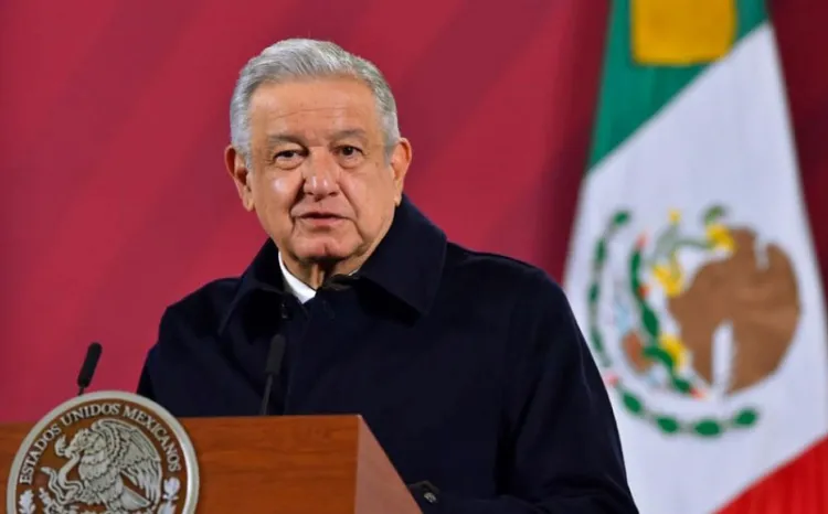 Defiende AMLO estrategia contra Covid-19 pese a 100 mil muertos en México