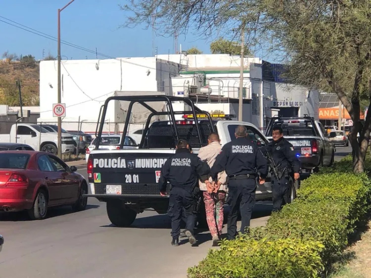 Arrestado por vandalizar Centro Médico