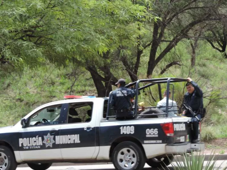 Bajo efectos de las drogas agrede mujer a sus padres