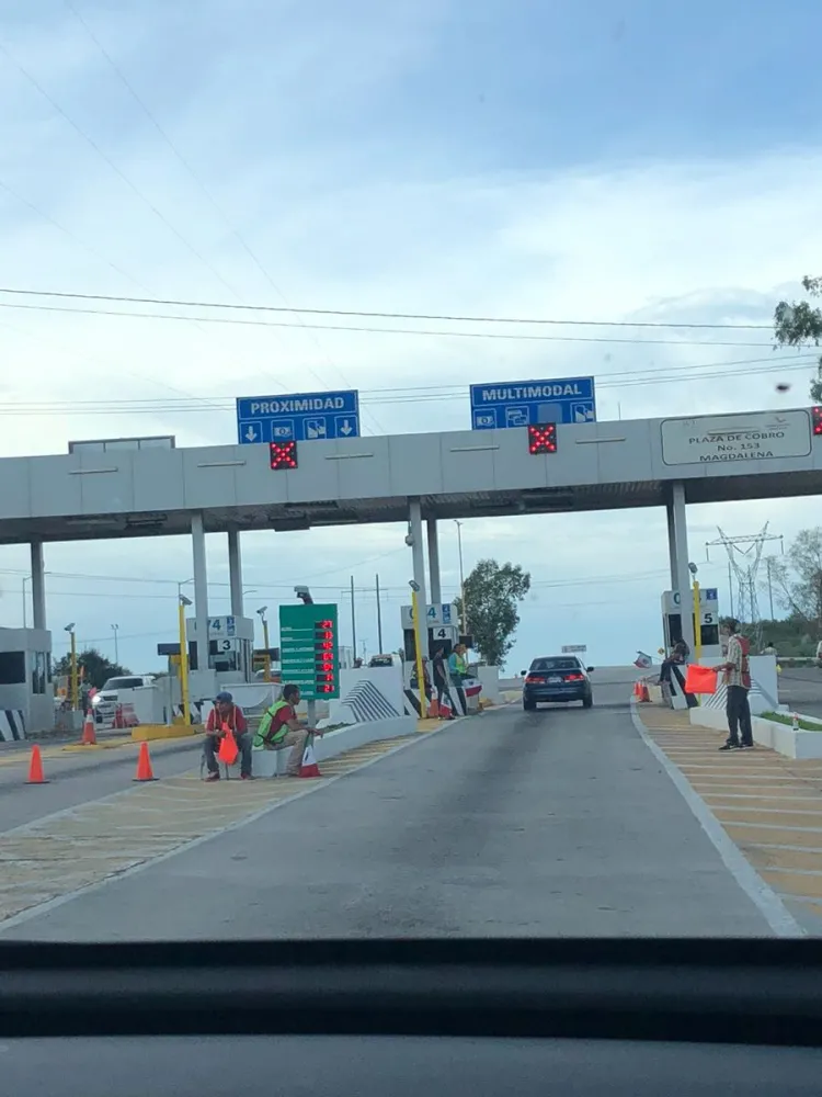 Van por recuperar casetas en Sonora