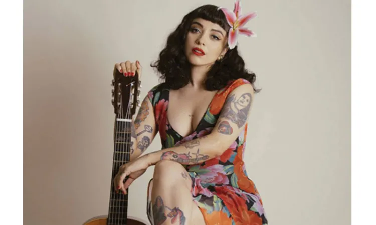 Mon Laferte heredó la lucha de su mamá