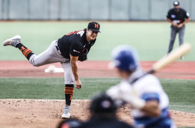 Mendoza llega a Charros