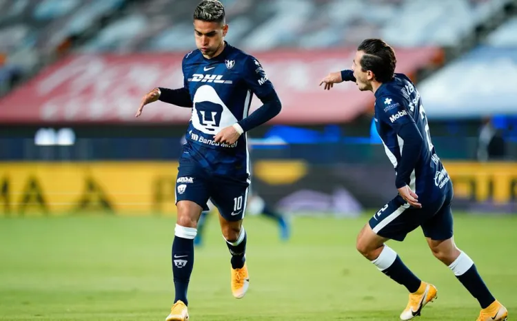 Favio Álvarez se queda en Pumas