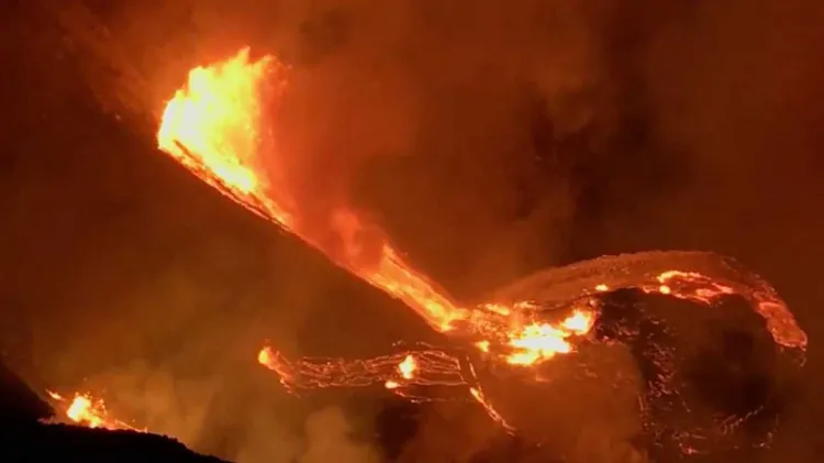 Volcán “Kilauea” hace erupción en Hawai