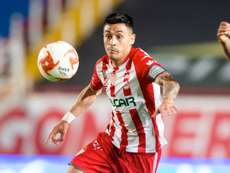 Baeza llega al Toluca