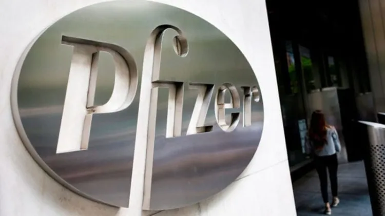 Sector privado mexicano negocia con Pfizer para vender vacuna en verano